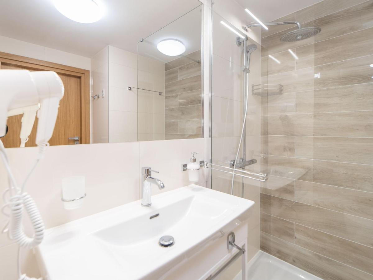 Apartament Seaside Park Kolobrzeg Przy Plazy Luaran gambar